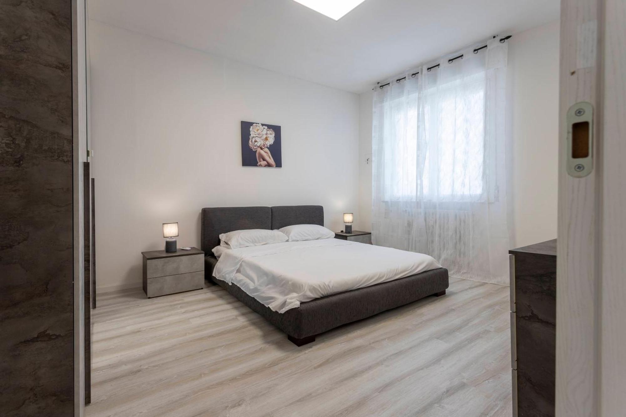 Mountain View Apartment Новара Екстер'єр фото